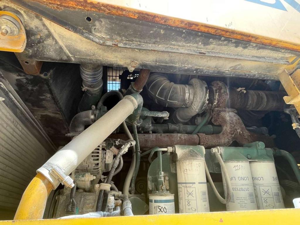 Volvo L 330 E Photo 4