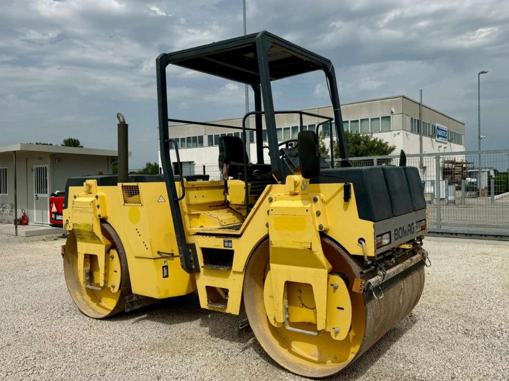 Bomag BW144 AD-2 Photo 4