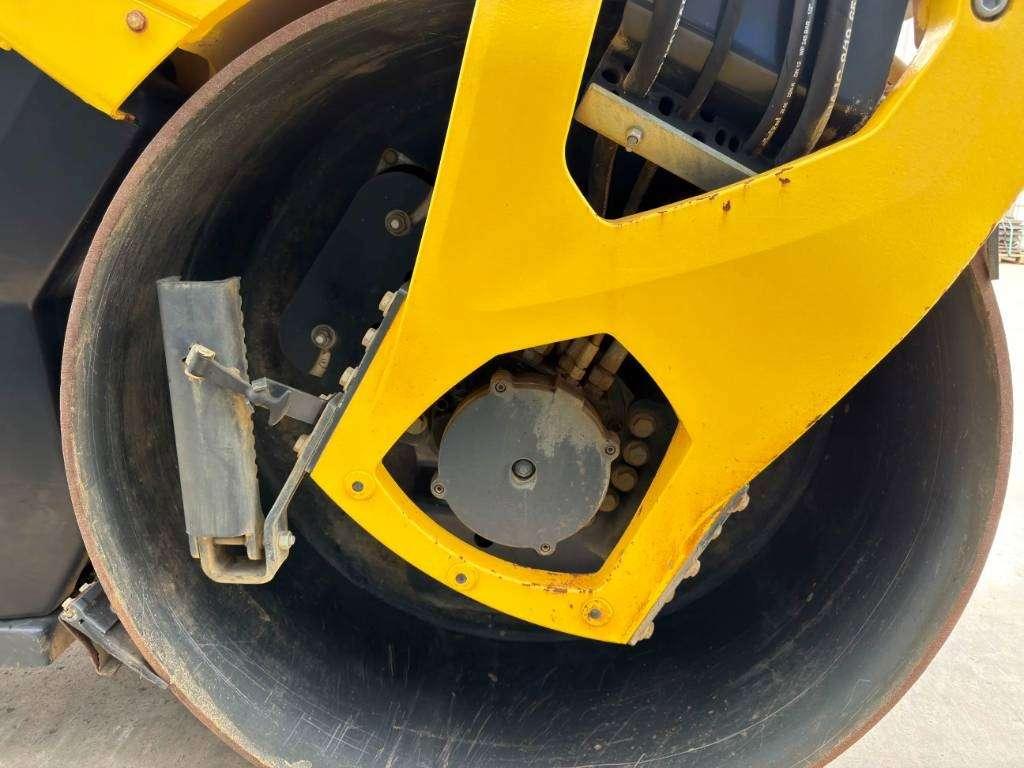 Bomag BW161 AD-5 Photo 12