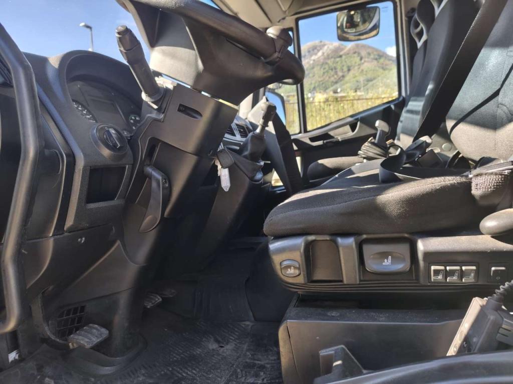 Iveco EUROCARGO 140-250 Photo 10