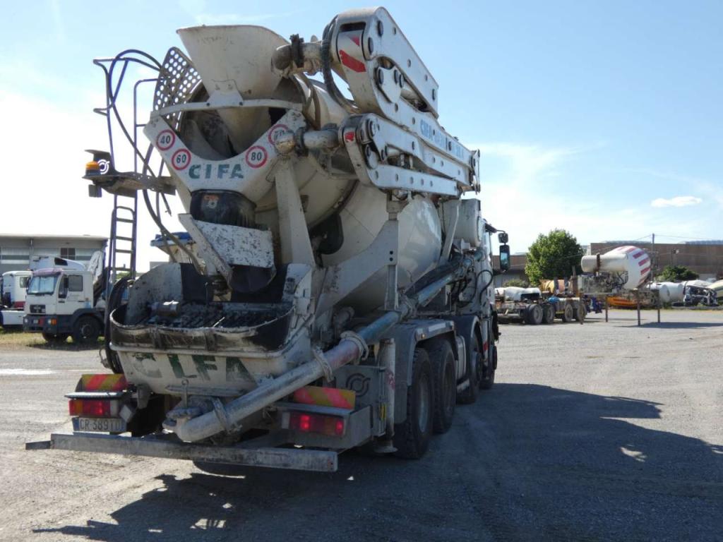 Iveco EEUROTRAKKER 410E44H Photo 7
