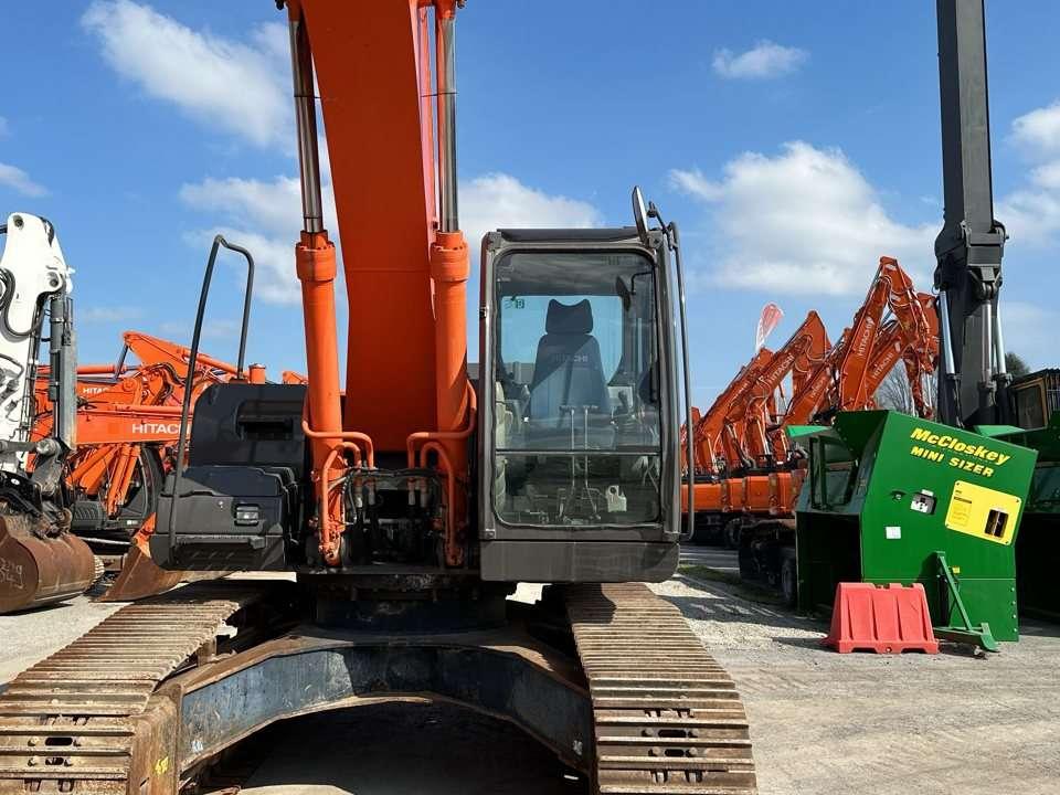 Hitachi ZX280LCN-3 Photo 7