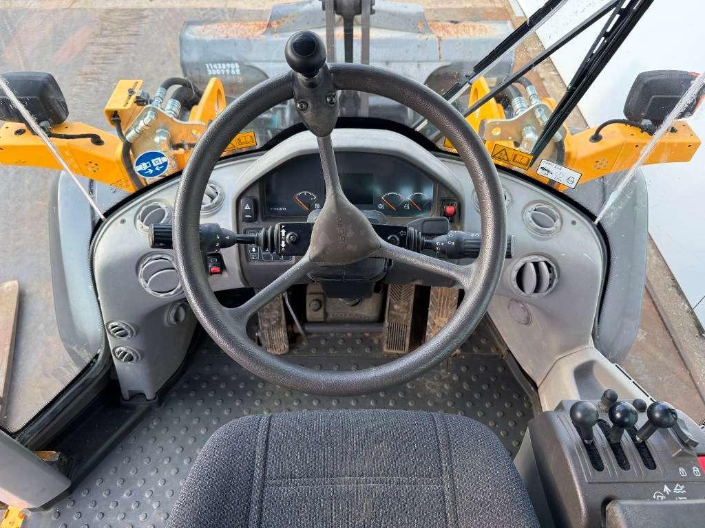 Volvo L60G - ORIGINAL 506 HR / GERMAN MACHINE Photo 9