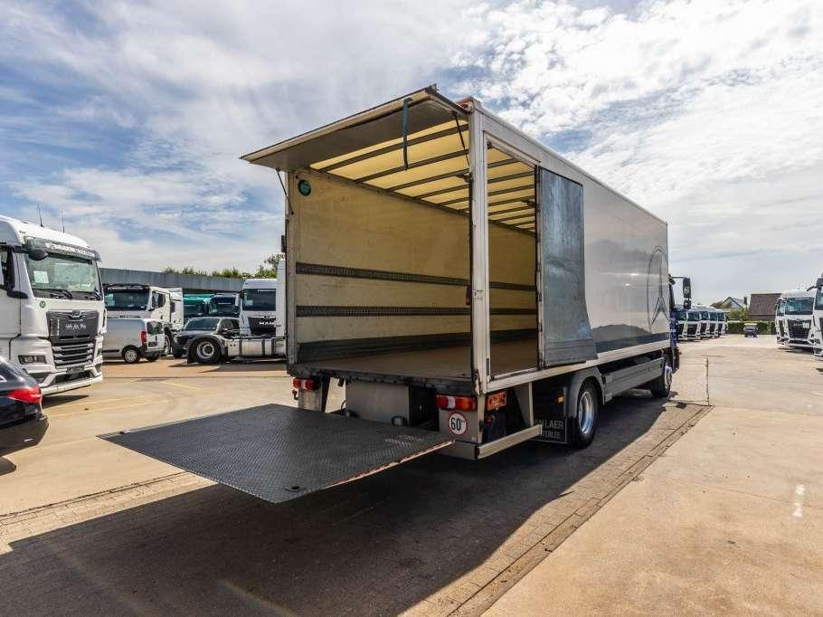 Mercedes-Benz ATEGO 1524 L + DHOLLANDIA 2T. Photo 5