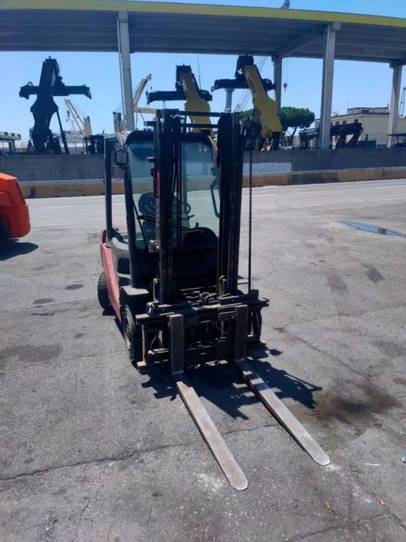 Toyota 02-8FDF25 Photo 2