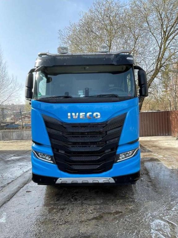 Iveco X-WAY 570 Photo 17