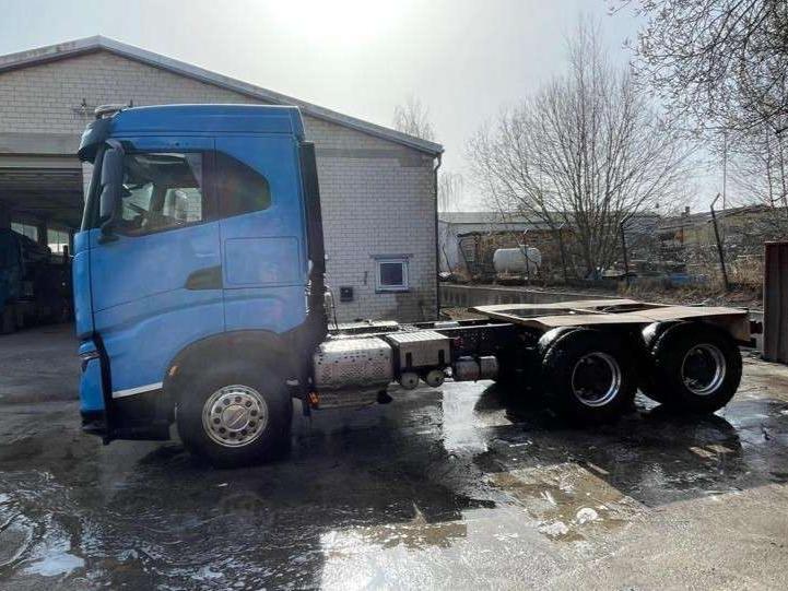 Iveco X-WAY 570 Photo 3