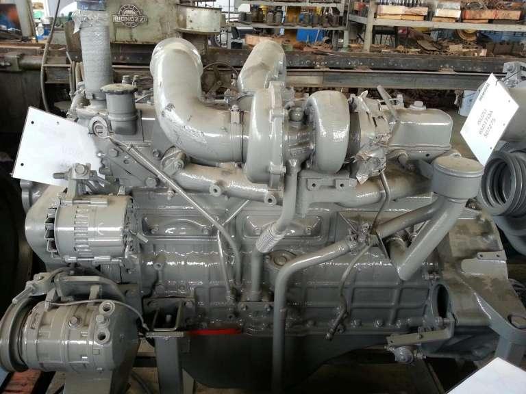 Isuzu 6BD1 Photo 1