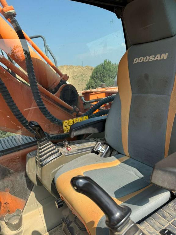 Doosan DX225NLC Photo 8