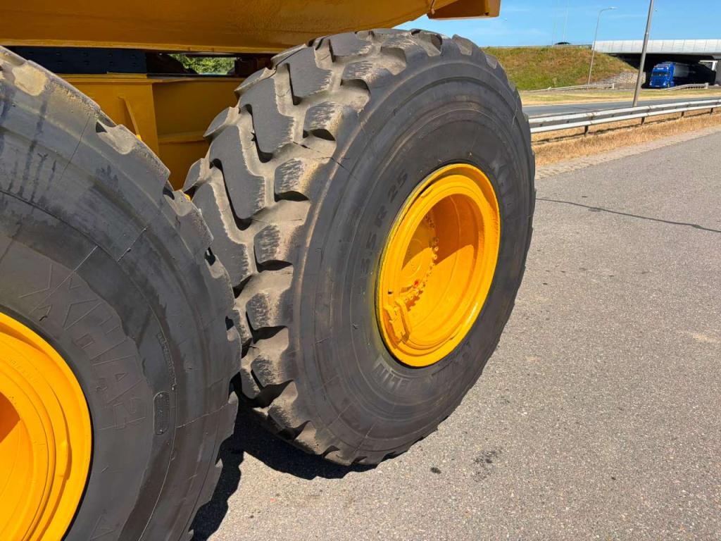 Volvo A25G Photo 12