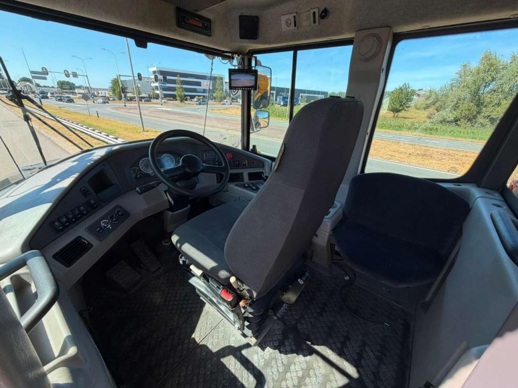 Volvo A25G Photo 17