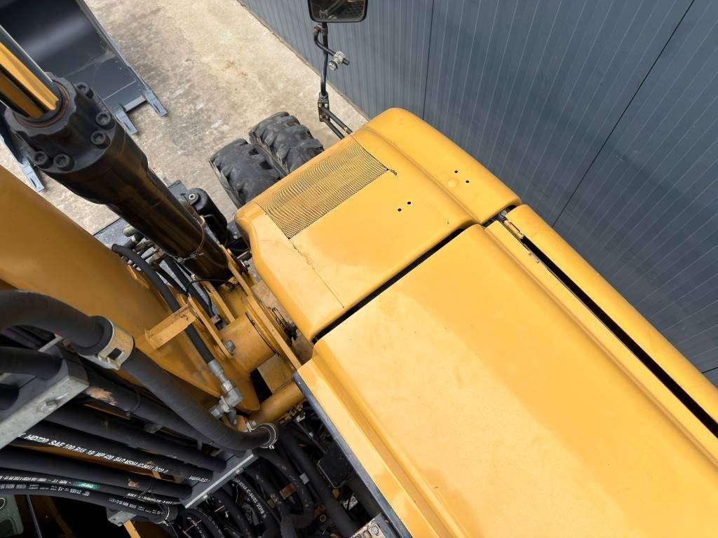 Caterpillar M316D Photo 28