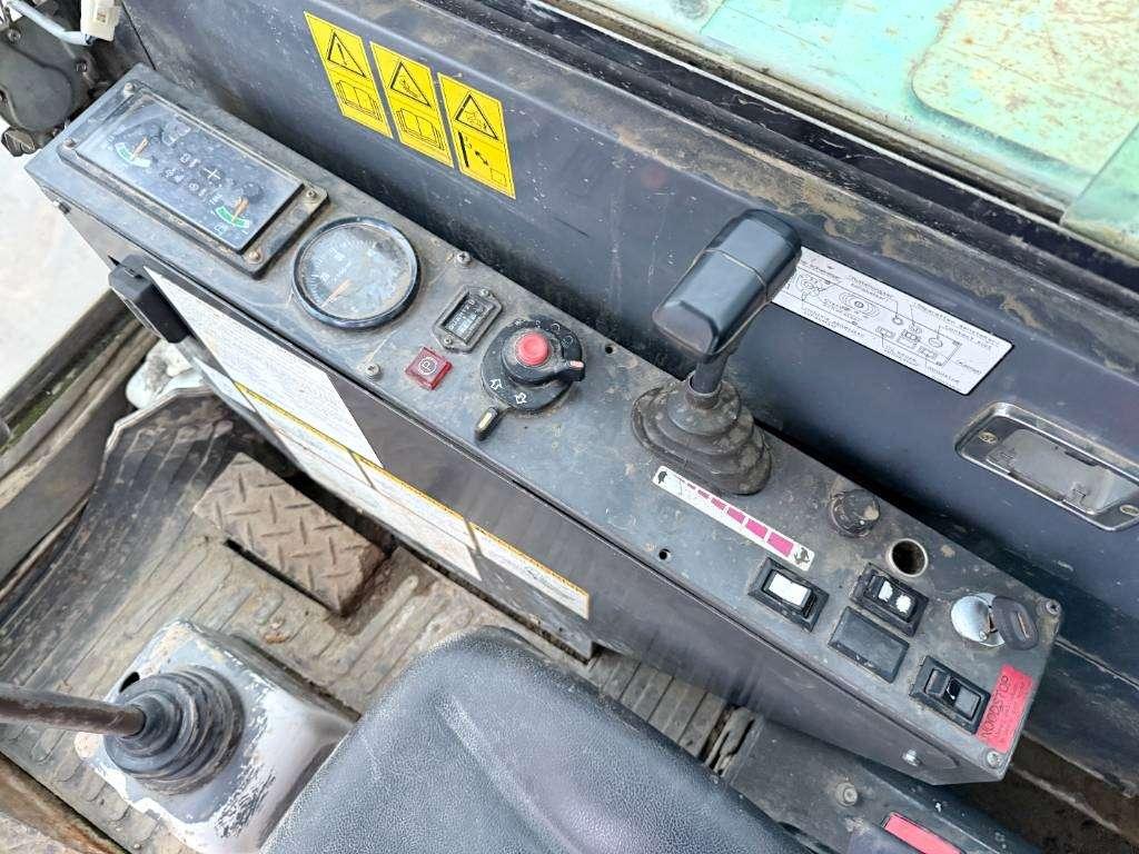 IHI IC100 - Isuzu Engine / Track Dumper Photo 12
