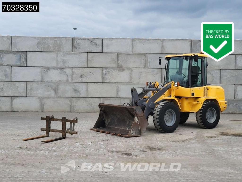 Volvo L30 G Photo 1
