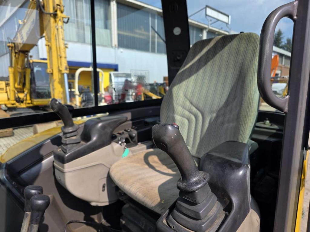 Volvo ECR 48 C Photo 26