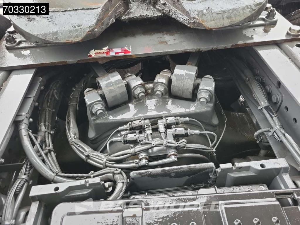 Mercedes-Benz Actros 1848 Actros 4X2 GigaSpace Mega 2x Tanks Navi ACC Photo 17