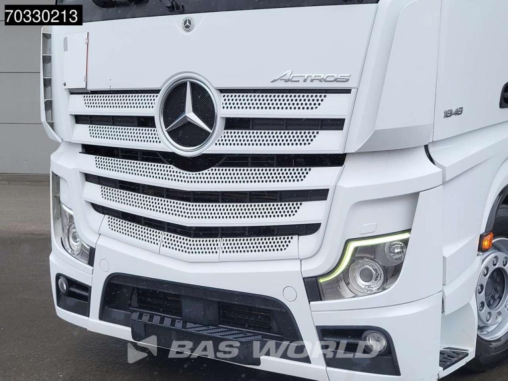 Mercedes-Benz Actros 1848 Actros 4X2 GigaSpace Mega 2x Tanks Navi ACC Photo 6