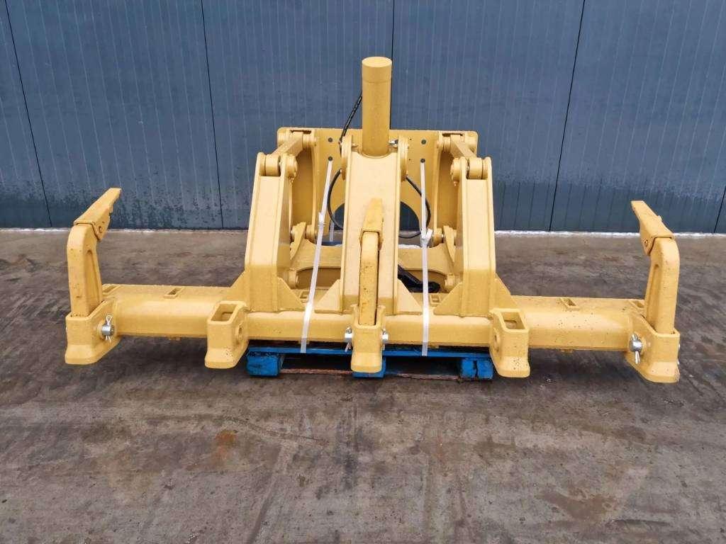 Caterpillar 140GC Photo 5