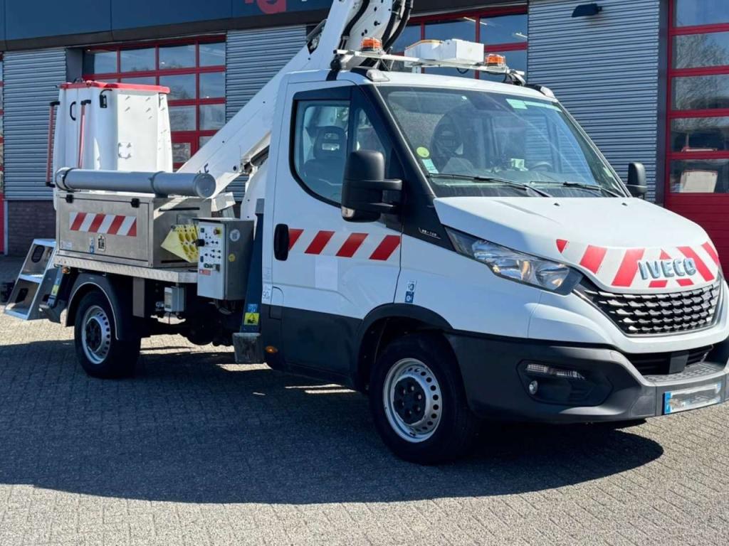 Iveco 35.140 Photo 1