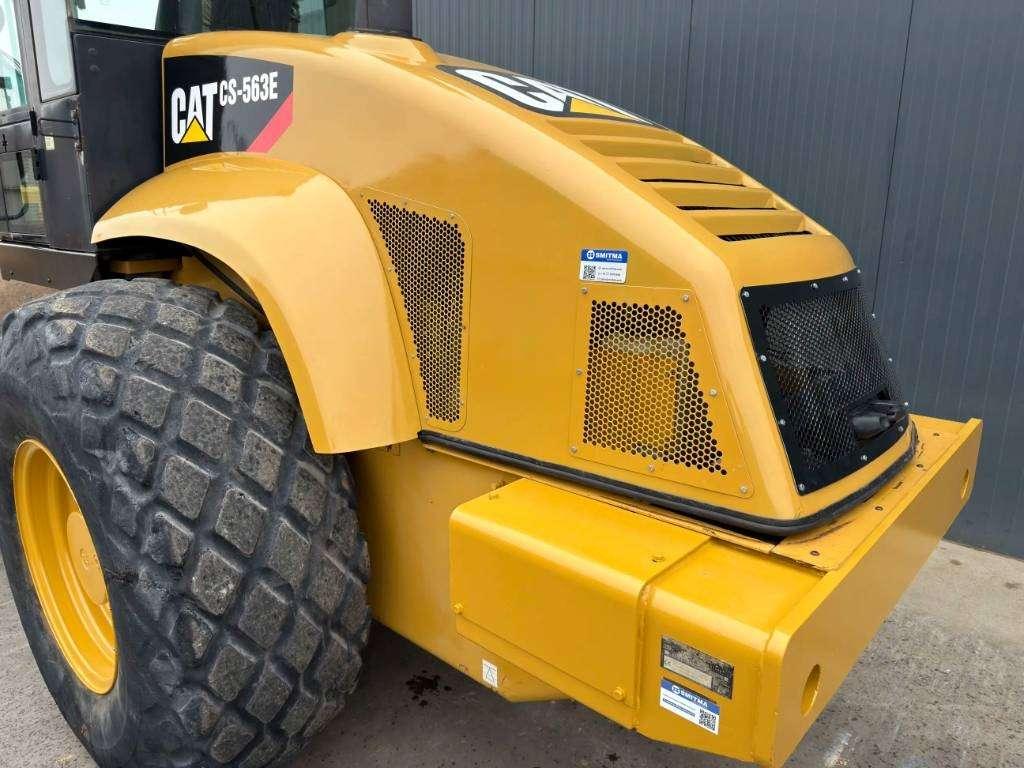 Caterpillar CS563E Photo 10