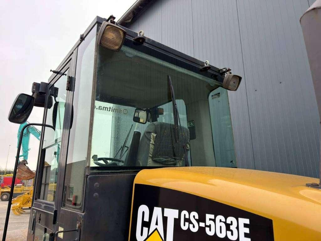 Caterpillar CS563E Photo 11
