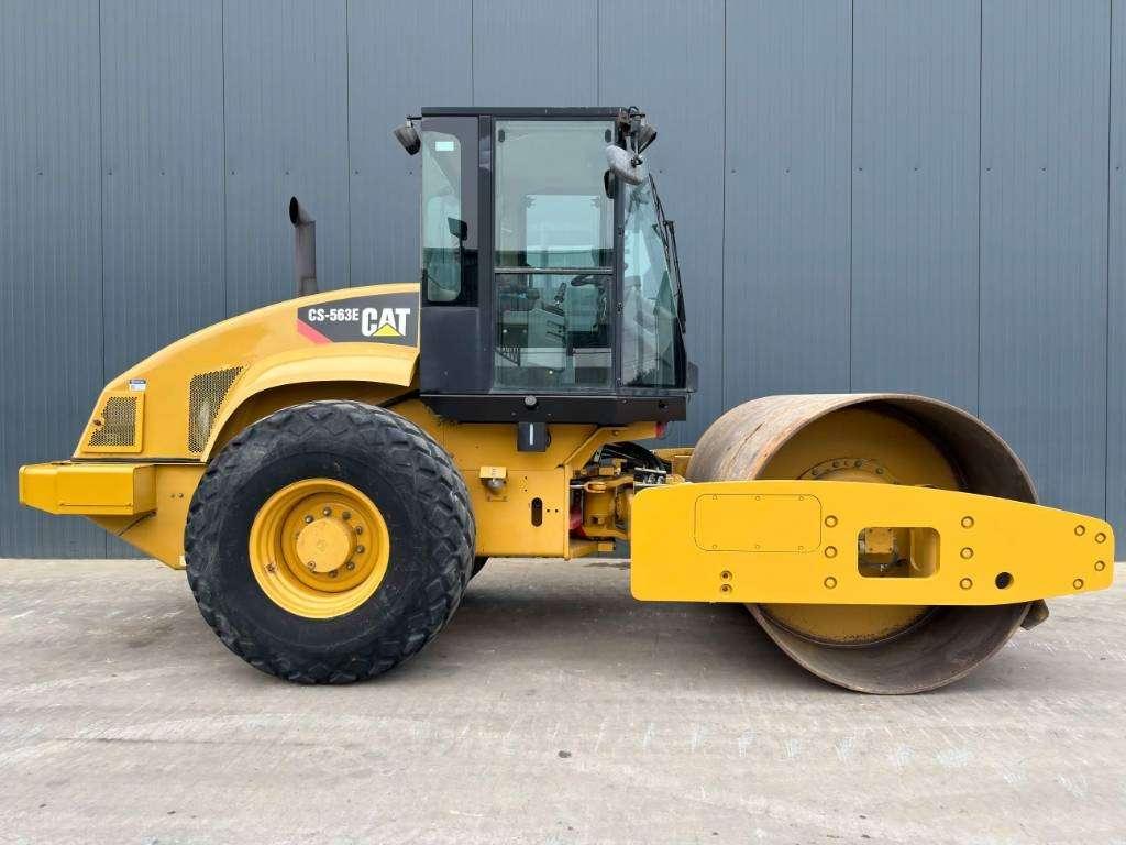 Caterpillar CS563E Photo 6
