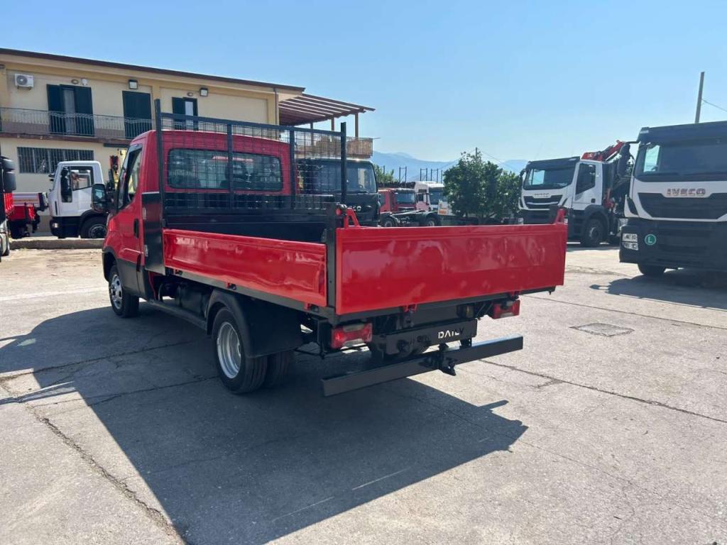 Iveco DAILY 35-130 Photo 10