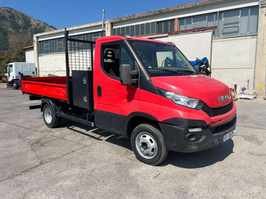 Iveco DAILY 35-130 Photo 22