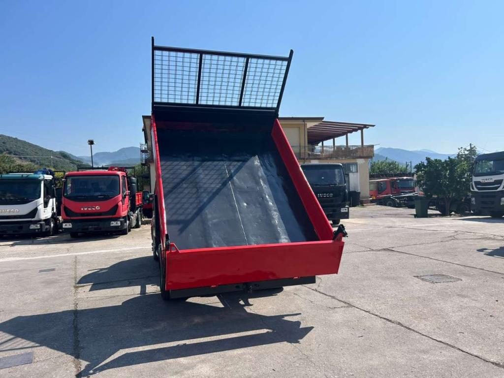 Iveco DAILY 35-130 Photo 26