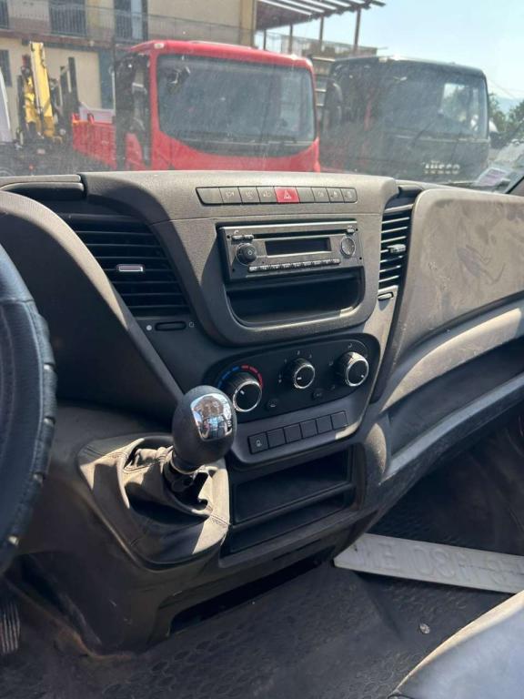 Iveco DAILY 35-130 Photo 5