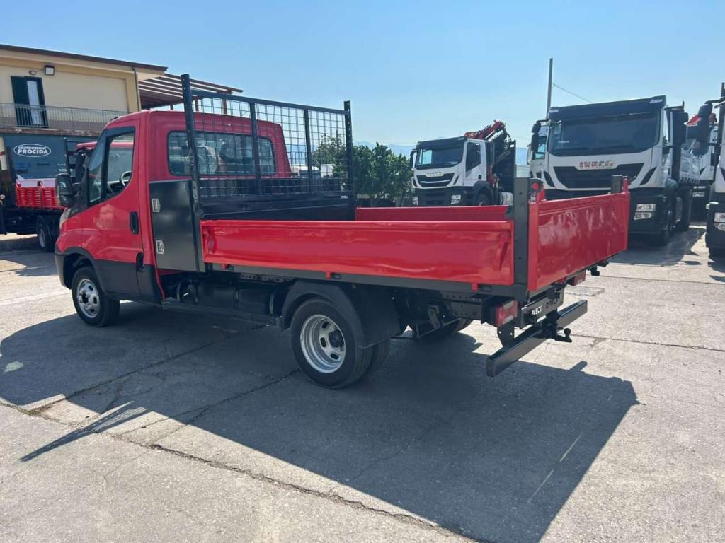 Iveco DAILY 35-130 Photo 6
