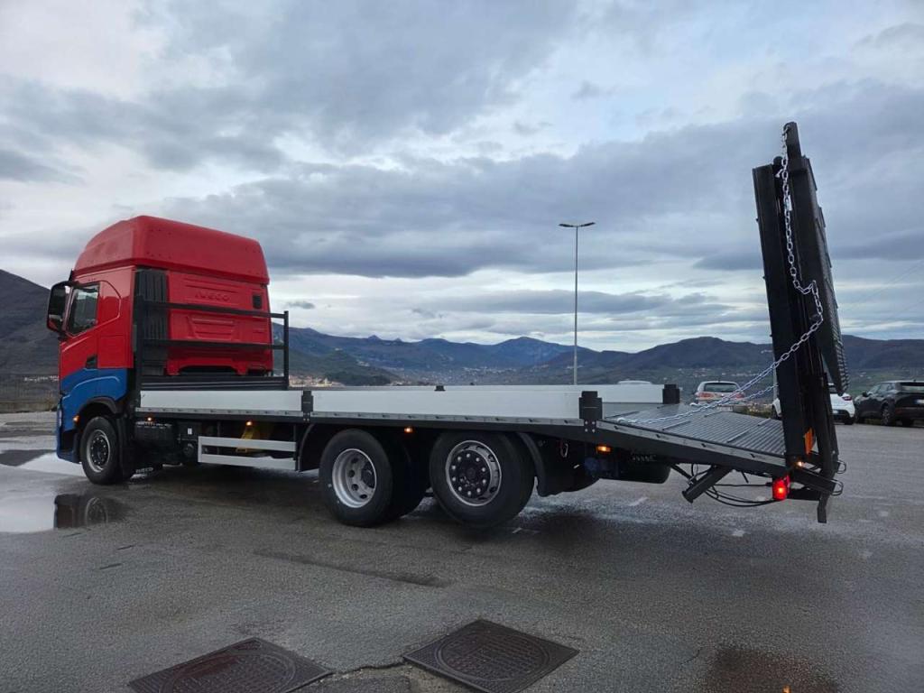 Iveco S-WAY AS260S48 Y Photo 14
