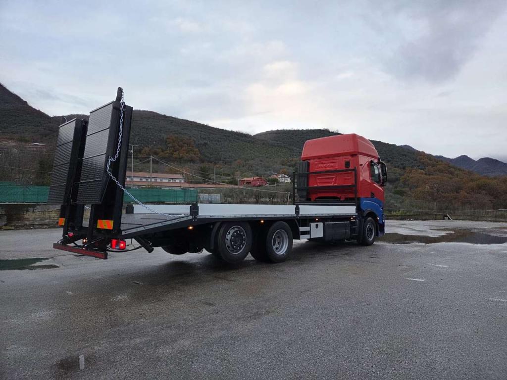 Iveco S-WAY AS260S48 Y Photo 28
