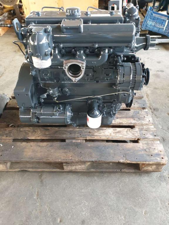 Deutz F4L912 Photo 3