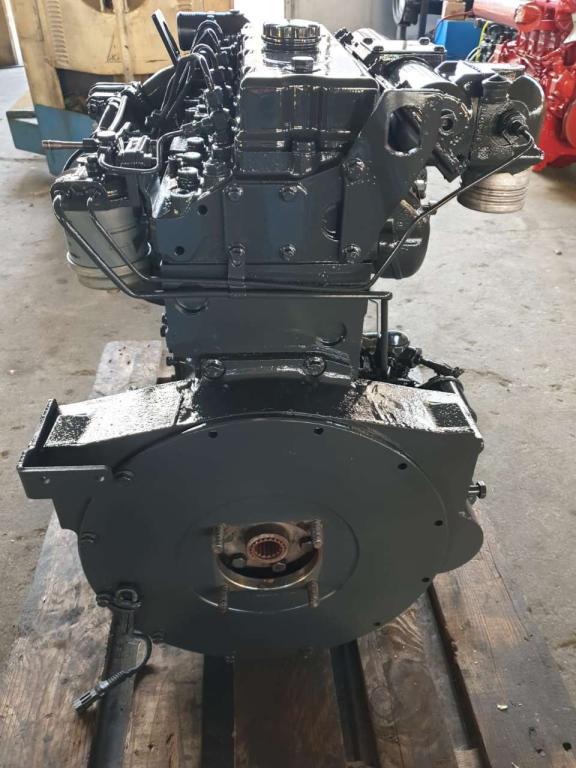 Deutz F4L912 Photo 4