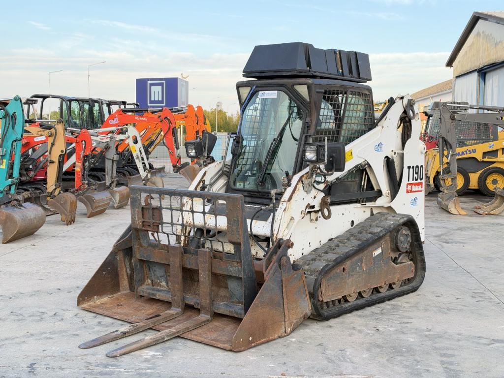 Bobcat T190 Photo 1