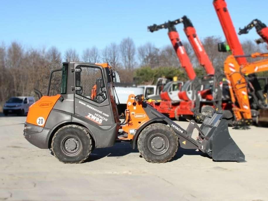Hitachi ZW95 Photo 10