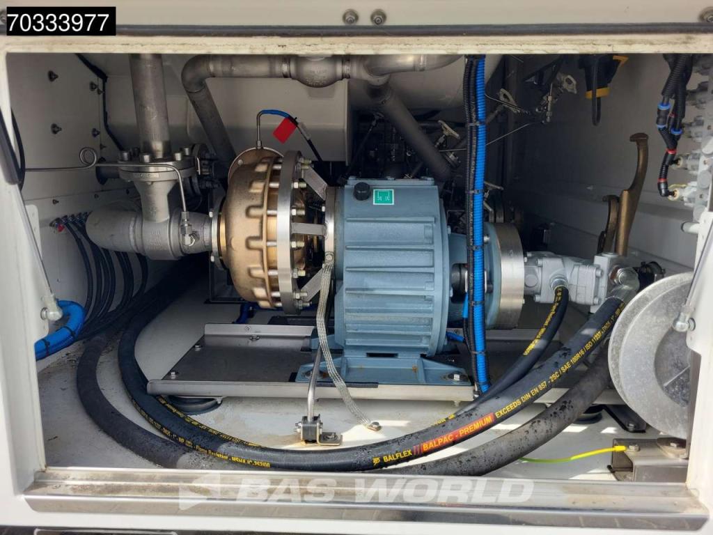Van Hool 59.000 Ltrs APK 05-27 Fuel Tank Photo 17