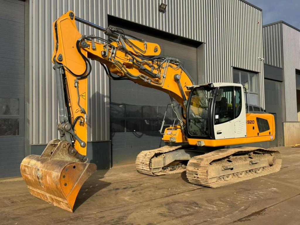 Liebherr R920LC Photo 2