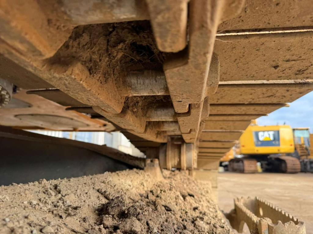 Liebherr R920LC Photo 21