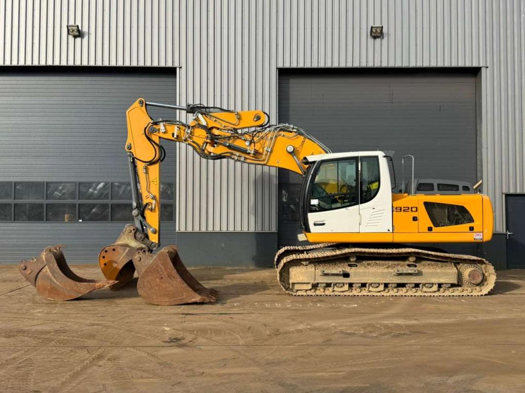 Liebherr R920LC Photo 8