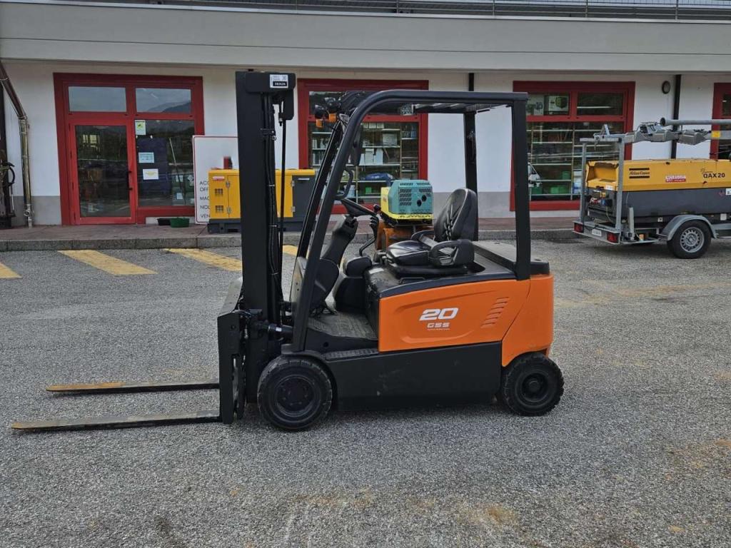 Doosan B20X-7 Photo 2