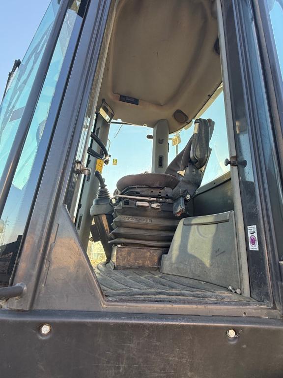 New Holland W130C Photo 4