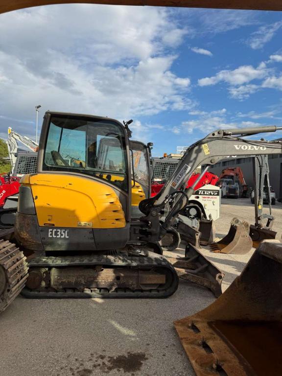 Volvo EC35C Photo 8
