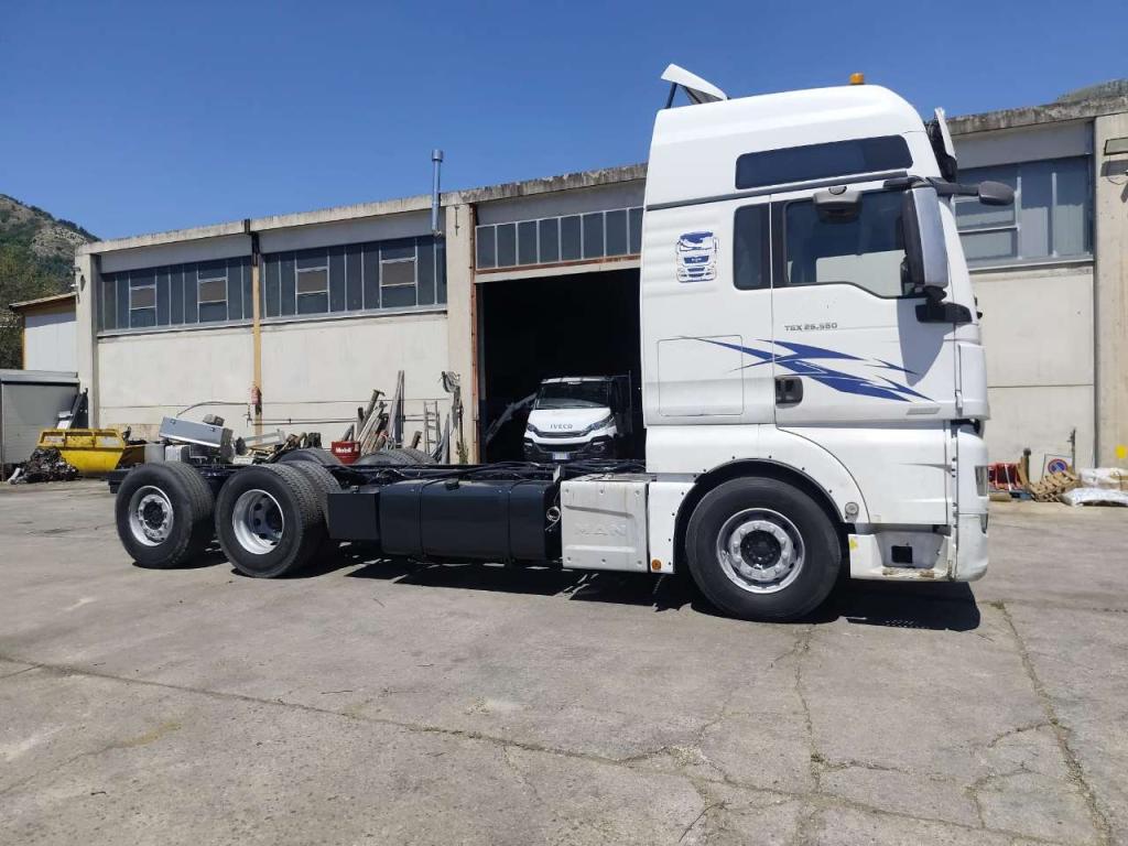 Man TGX 26.560 D38 Photo 18
