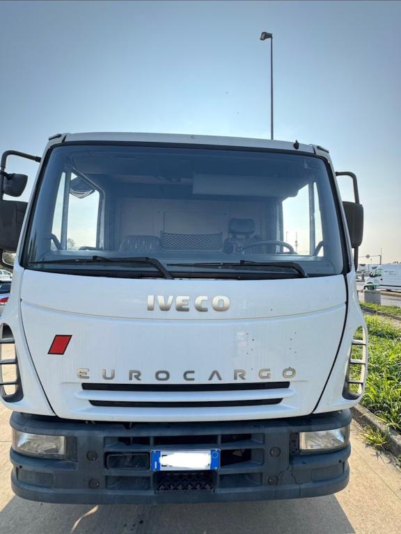 Iveco EUROCARGO 120e18 Photo 3