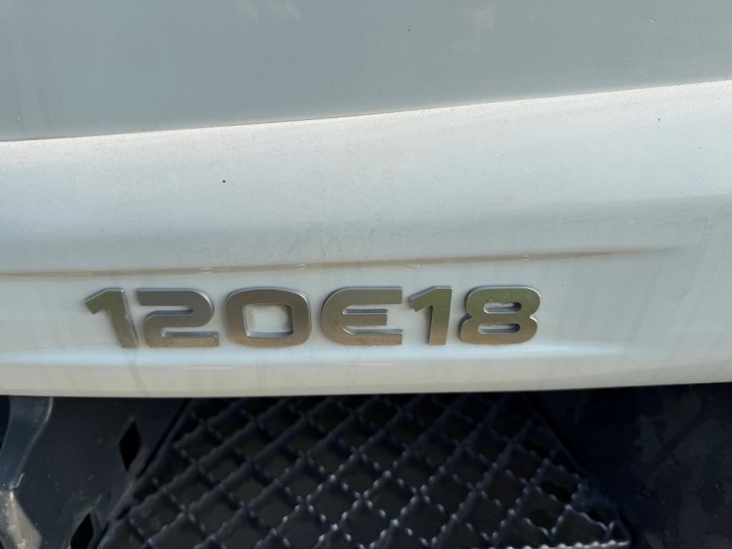Iveco EUROCARGO 120e18 Photo 4