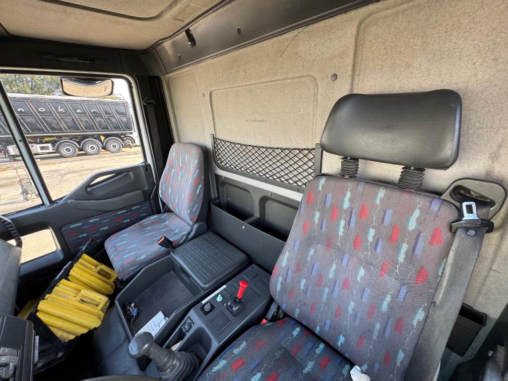 Iveco EUROCARGO 120e18 Photo 8