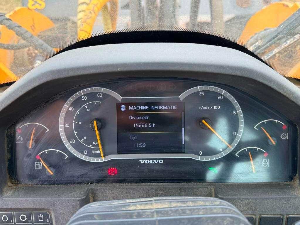 Volvo L150H - Quick Coupler / Pressurised Cabin Photo 28