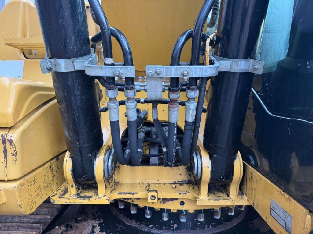 Caterpillar 319DL Photo 29